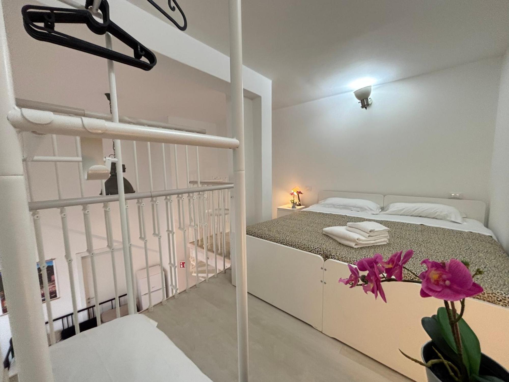 8 Lofts - Apartments - 1 斯培西亚 外观 照片